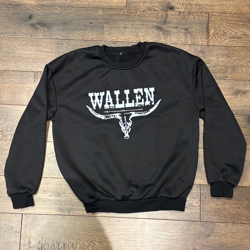 Black Crewneck Sweatshirt